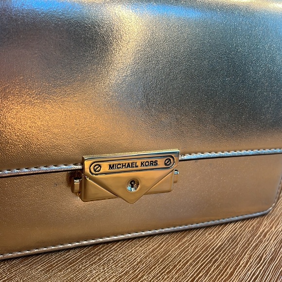nwt MICHAEL KORS CeCe Metallic Gold Clutch shoulder Bag - Picture 4 of 12